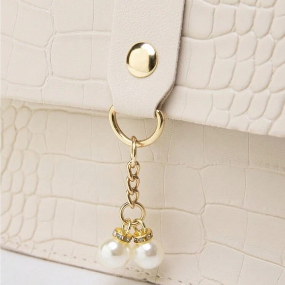 ⚠️Clearance Beige Crocodile Print Square Crossbody Bag - Picture 5 of 7